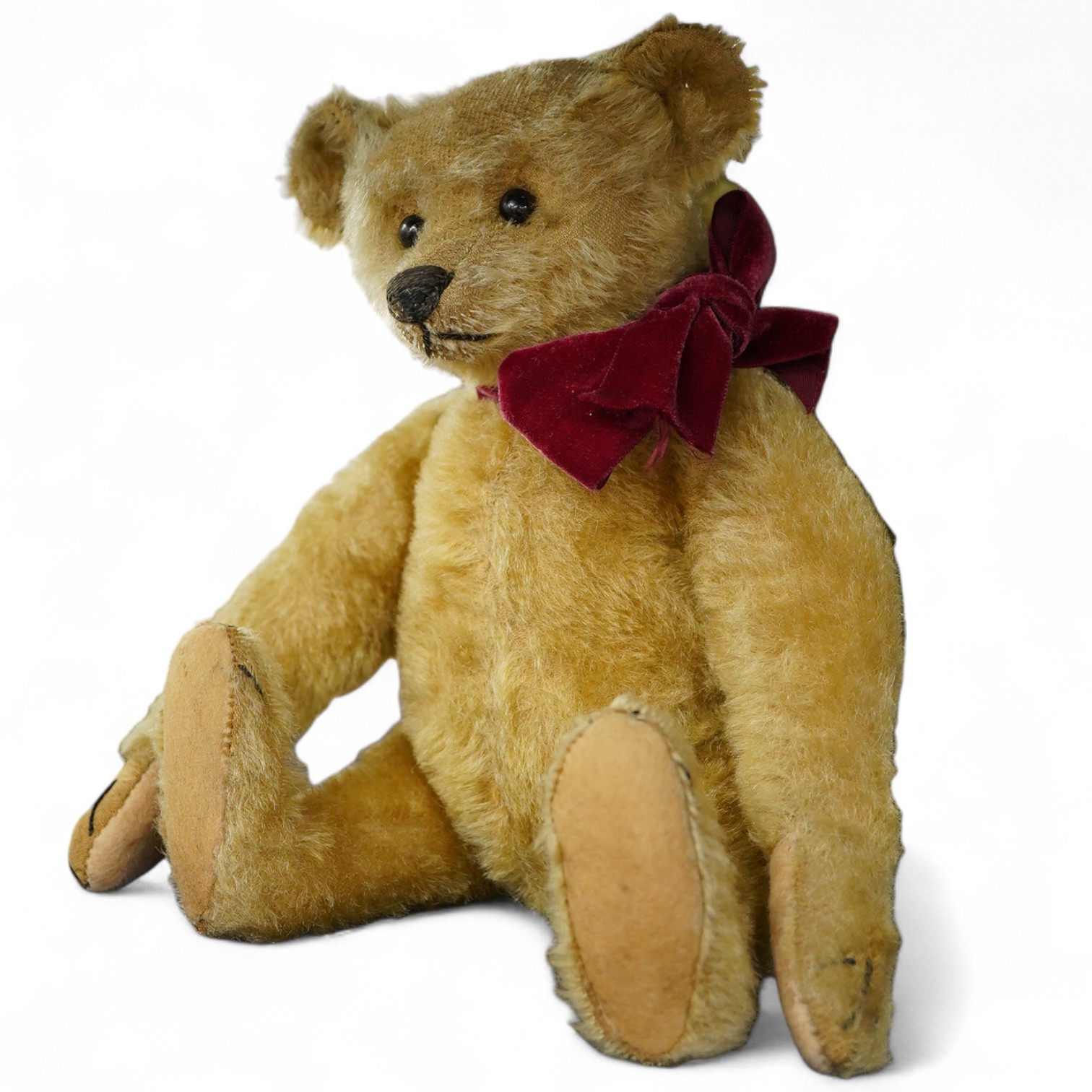 A Steiff teddy bear, c.1906, approx. 33cm long